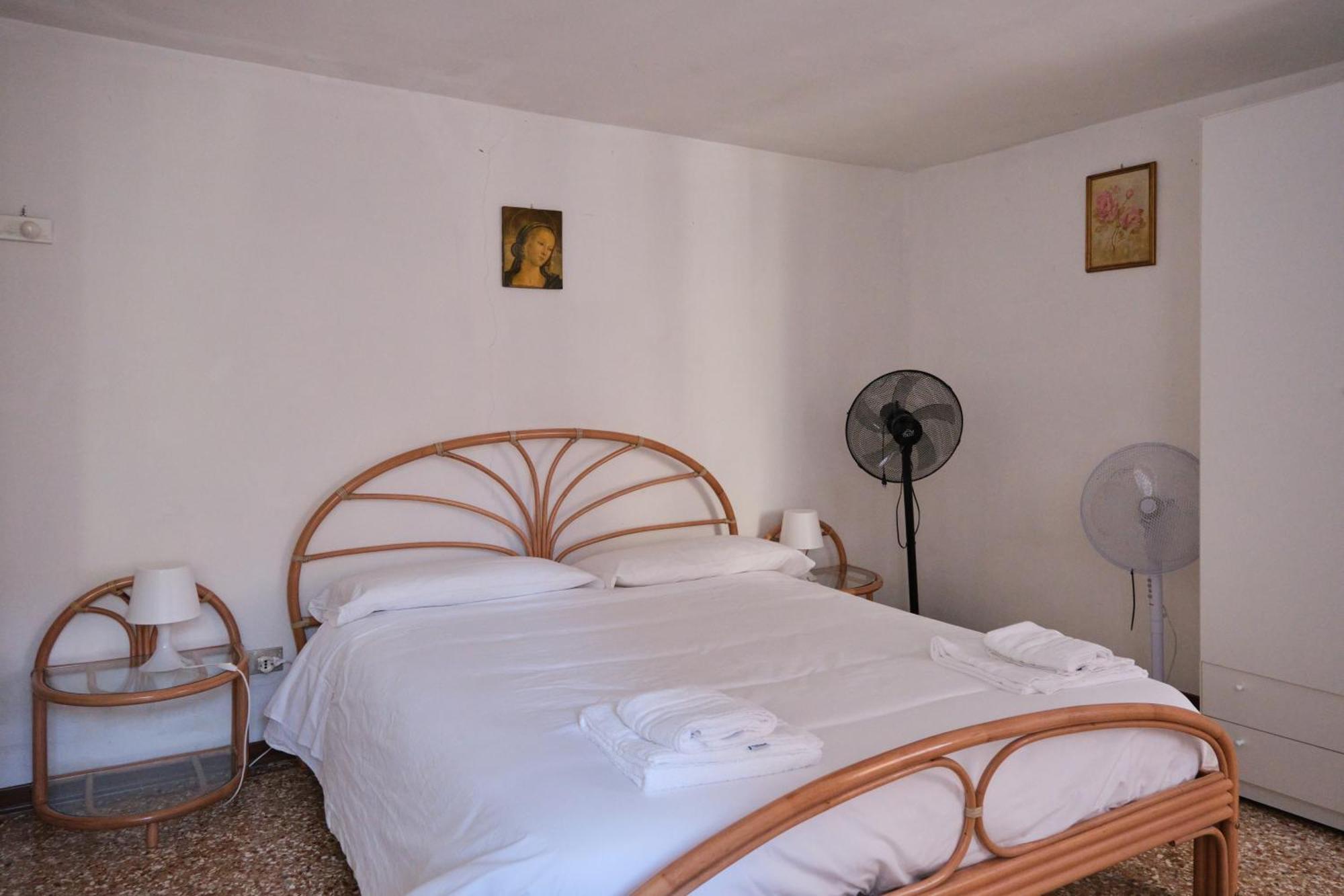 Lustraferi Apartment Venetië Buitenkant foto